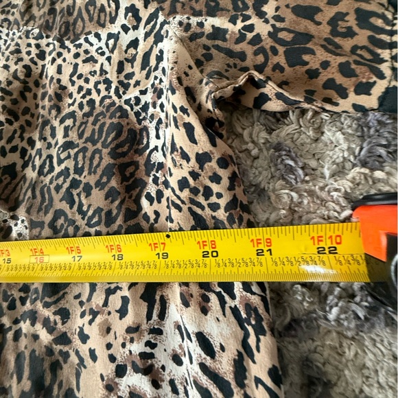 FU DA Leopard Print Short Sleeve Button-Up – Size Unknown - Picture 5 of 5